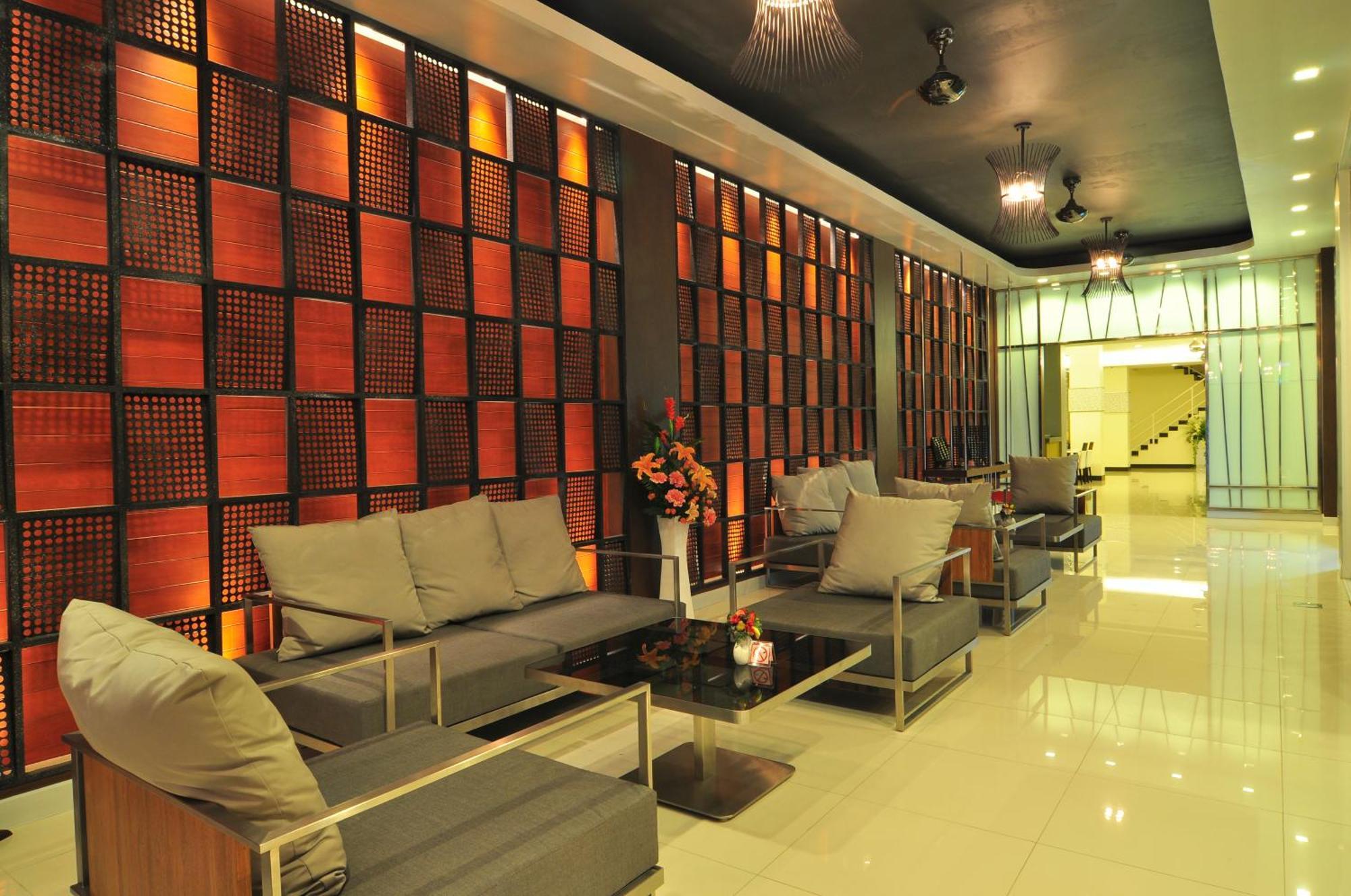 Khách sạn Platinum And Patong
