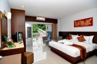 Platinum And Khách sạn Patong